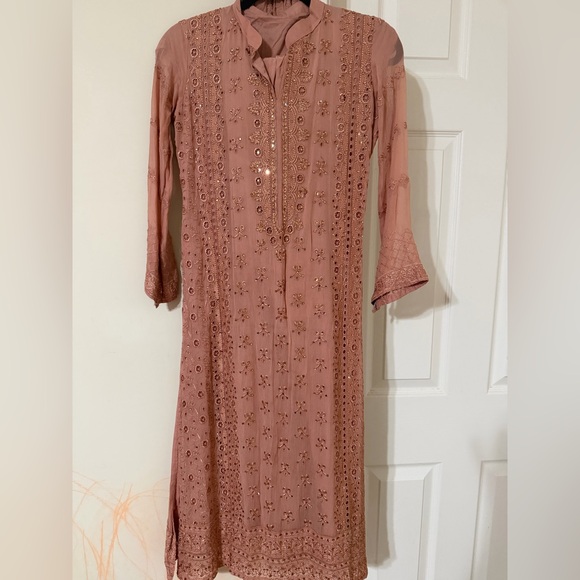 Dresses & Skirts - Indian ethnic Elegant Embroidered mauve pink 3pc set